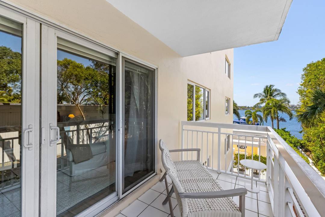 Beautifully renovated 2BR 2BA condominium with convenient split bedroom floor plan.