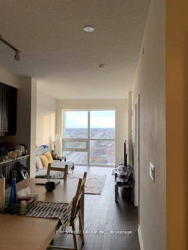 Clear View Stunning Floor To Ceiling Windows, 3 Year New Luxury 1 1 Bedroom Condo At Centre Of Mississauga, Open Concept, 9' Ceiling, Modern Kitchen, S S Appliances, 24 Hours ...