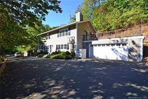 Incredibly convenient Compo location on Hillspoint Rd rear lot for the ultimate private setting.