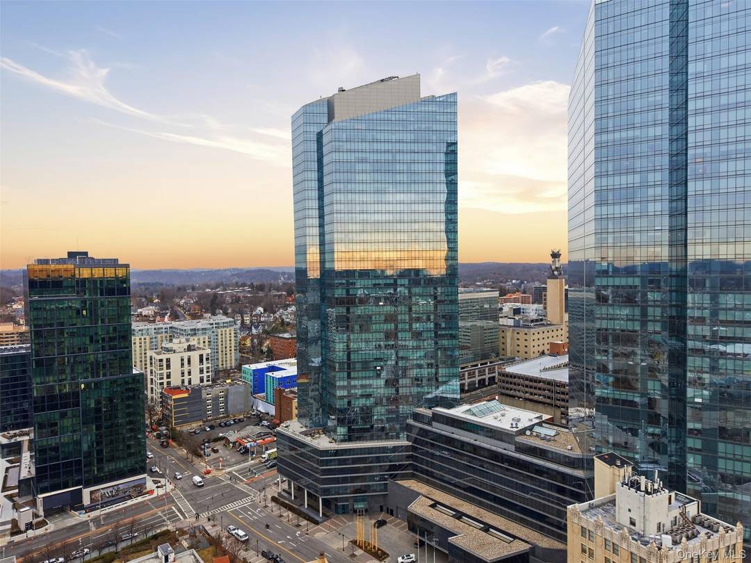 Welcome to The Ritz Carlton Residences simply the finest living experience in Westchester.