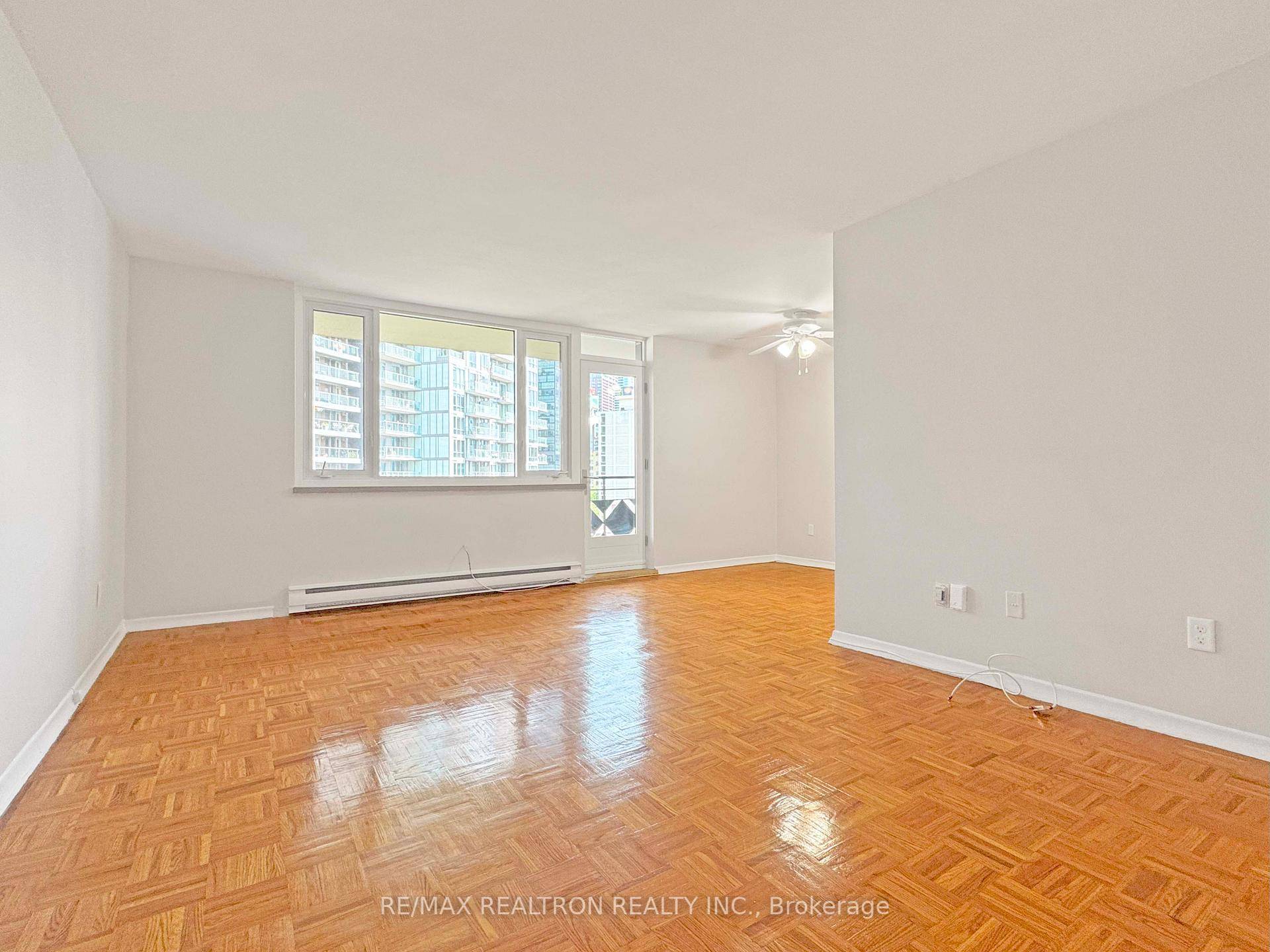 One month free rent on a 12 month lease OR two 2 free months on a 24 month lease with no rent increase for 2nd year Discover urban living at ...