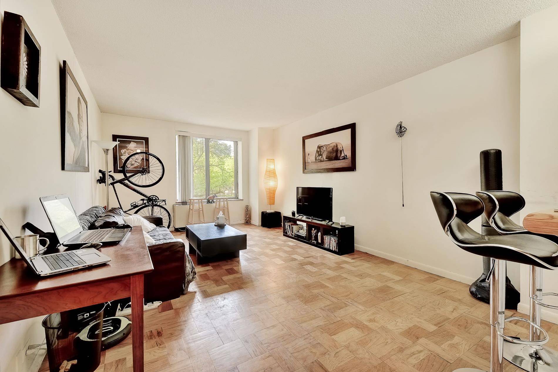 Massive 1 bedroom 1 bath apartment with stunning views of Midtown Manhattan !