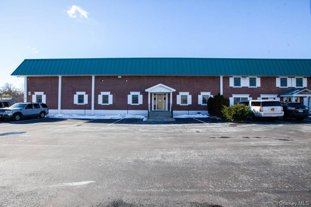 GC RF Zoning. Industrial building with 20, 500 Square Feet of space.