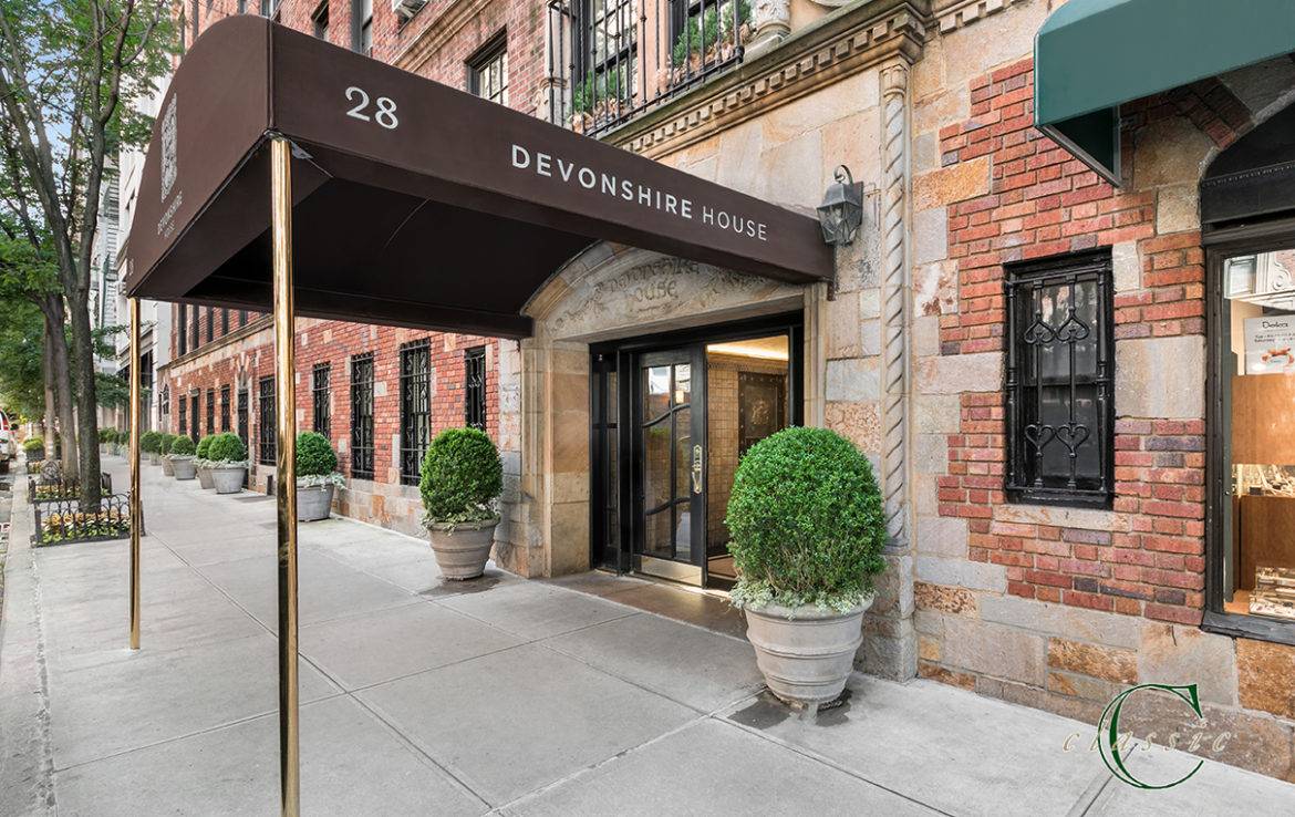 A rare opportunity to create your own duplex home in a pre war condominium in the heart of Greenwich Villiage.