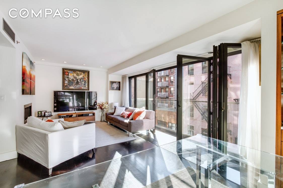 The 60 Orchard development, is a unique boutique condominium located in the epicenter of The Lower East Side.