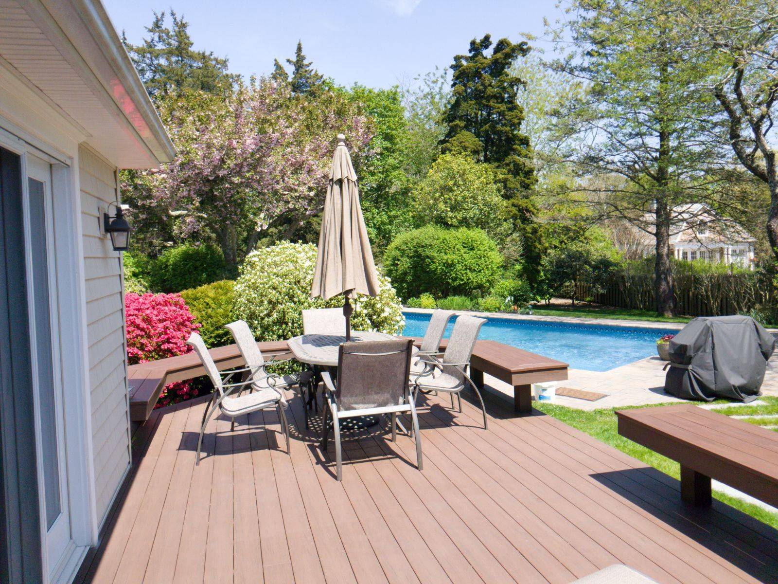 3-Bed Retreat w/ Pool, High-End Kitchen, & Sunlit Backyard!