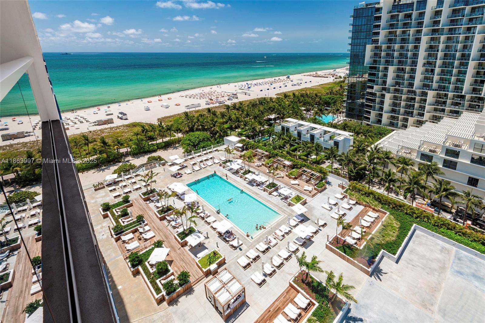 Modern '05 line... Gorgeous 1 bed, 2 bath oceanfront residence inside one of South Beach s premier luxury resorts.