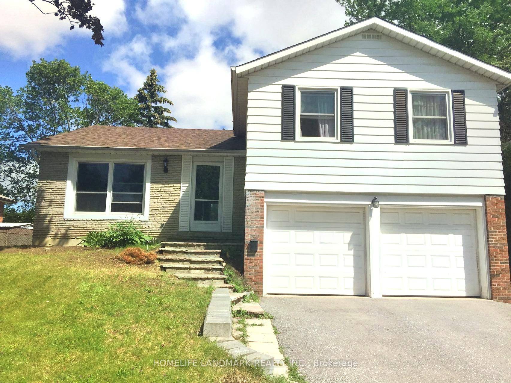 Spacious and brightunH In Great Location Htingwood amp ; Birchmount Area For Rent, Nestled In A Quiet Mature Community, This Is Newly Renovated Home Features Spacious Main Floor Open Concept, ...