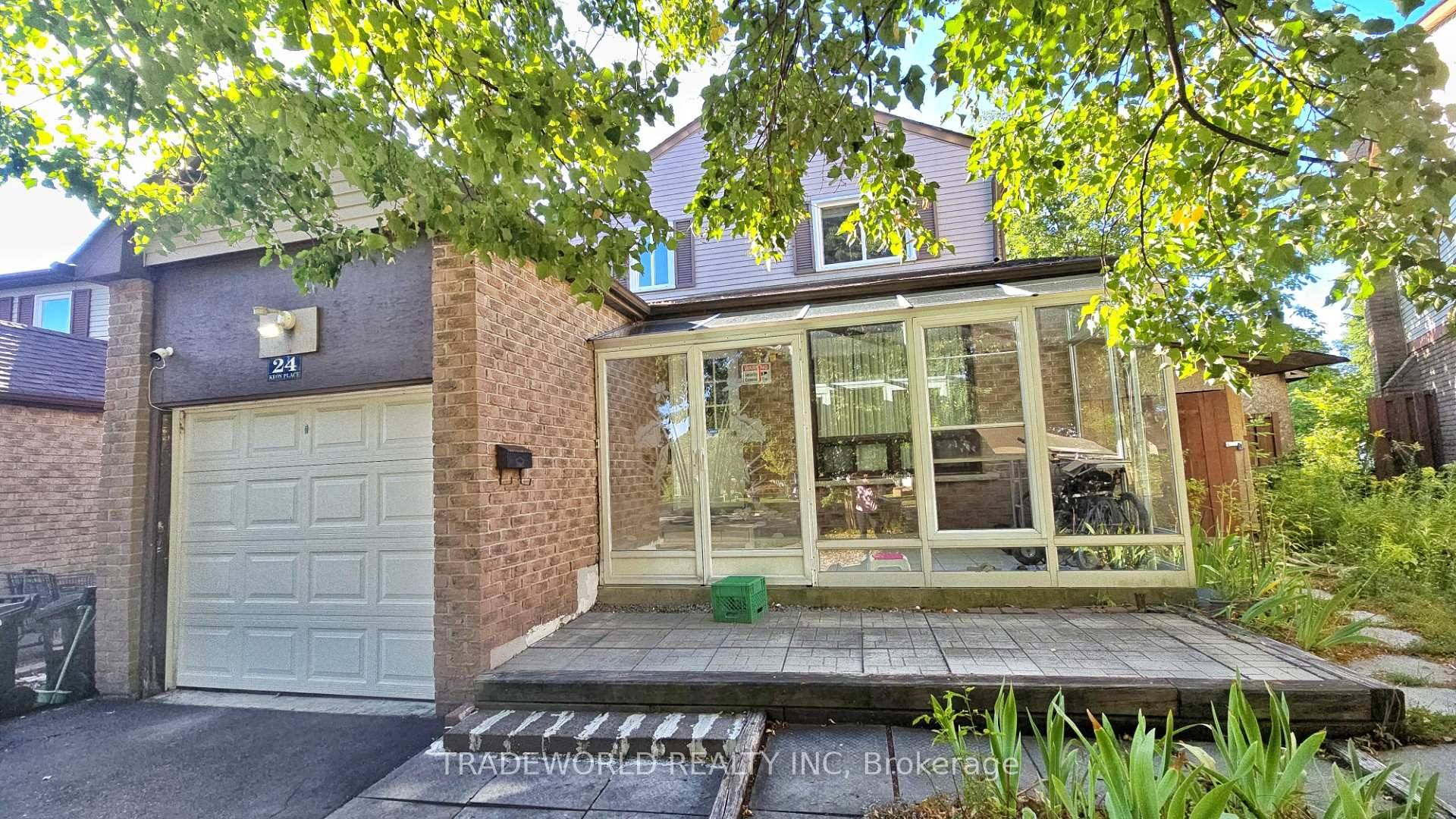 Welcome To This Well Maintained Home Perfectly Situated On A Quiet Cul De Sac In The Desirable Malvern Community Sitting On A Large Pie Shaped Lot This Property Offers A ...