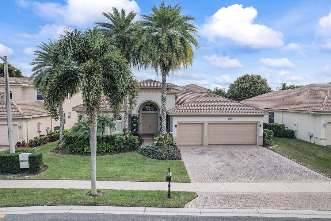 Welcome to this beautifully maintained, fully furnished turnkey home located in the desirable community of Royal Palm Beach !