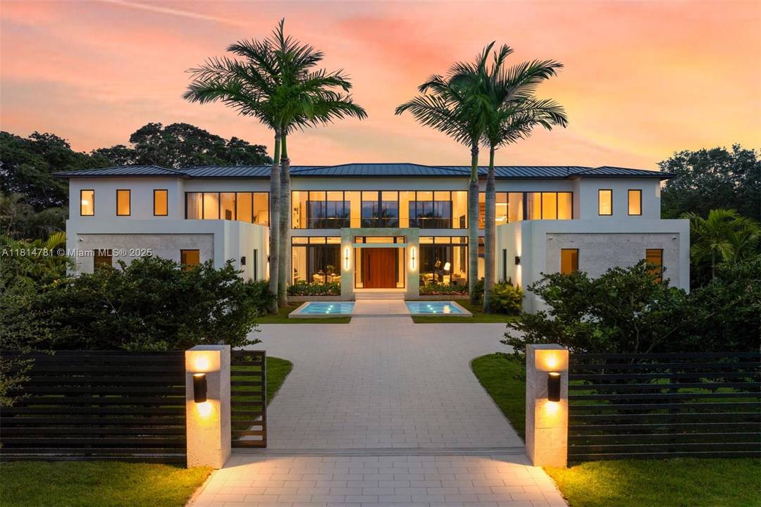 This brand new transitional masterpiece in the heart of Pinecrest exudes sophistication and elegance.