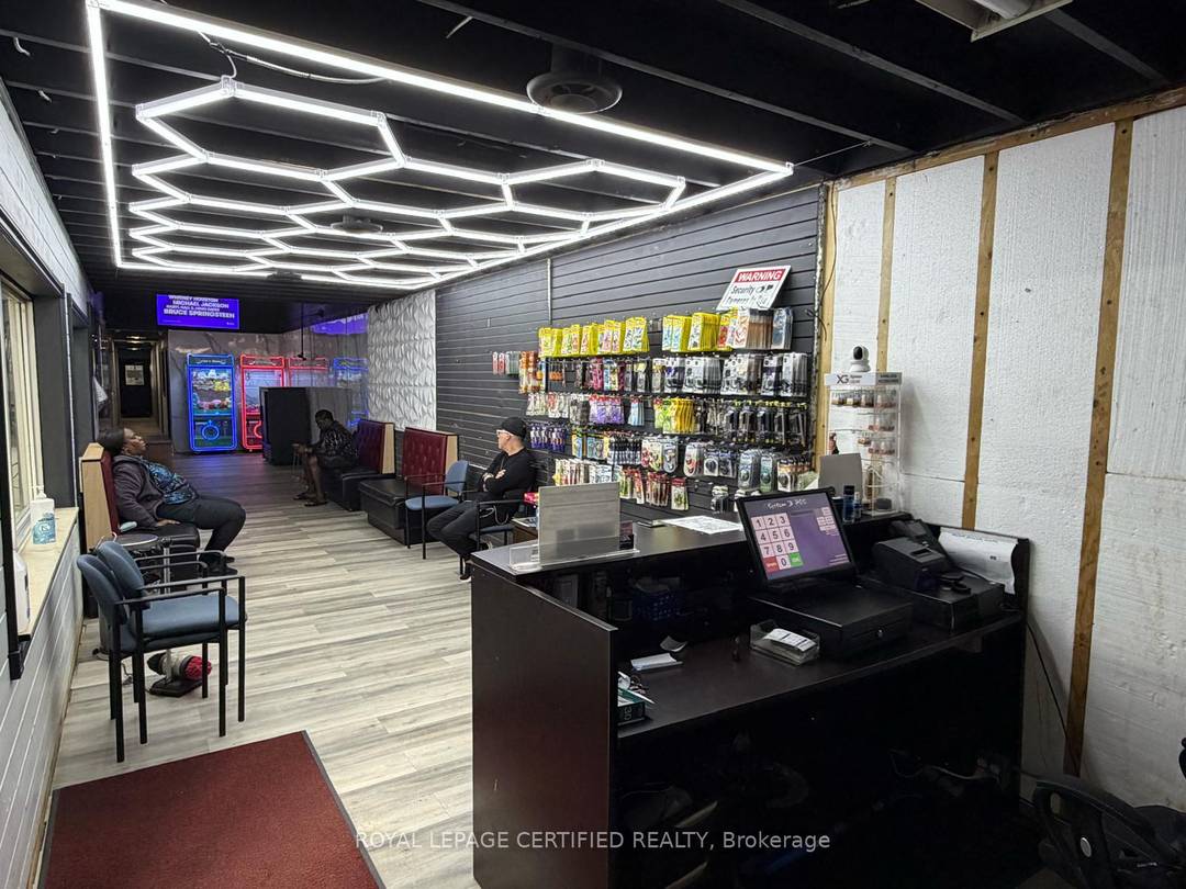 Turnkey car wash business opportunity in the thriving city of Windsor.