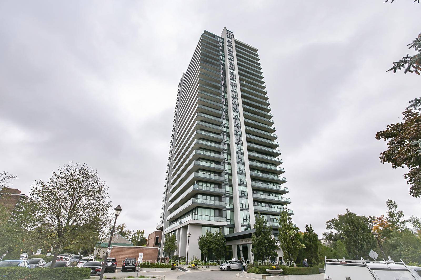 Spacious 1 1 Bedroom Condo with 9 Ft Ceilings and Expansive Terrace !