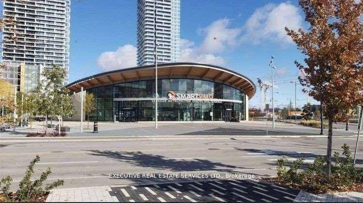 2 bedroom Den and 2 bath at the stunning transit city 2.