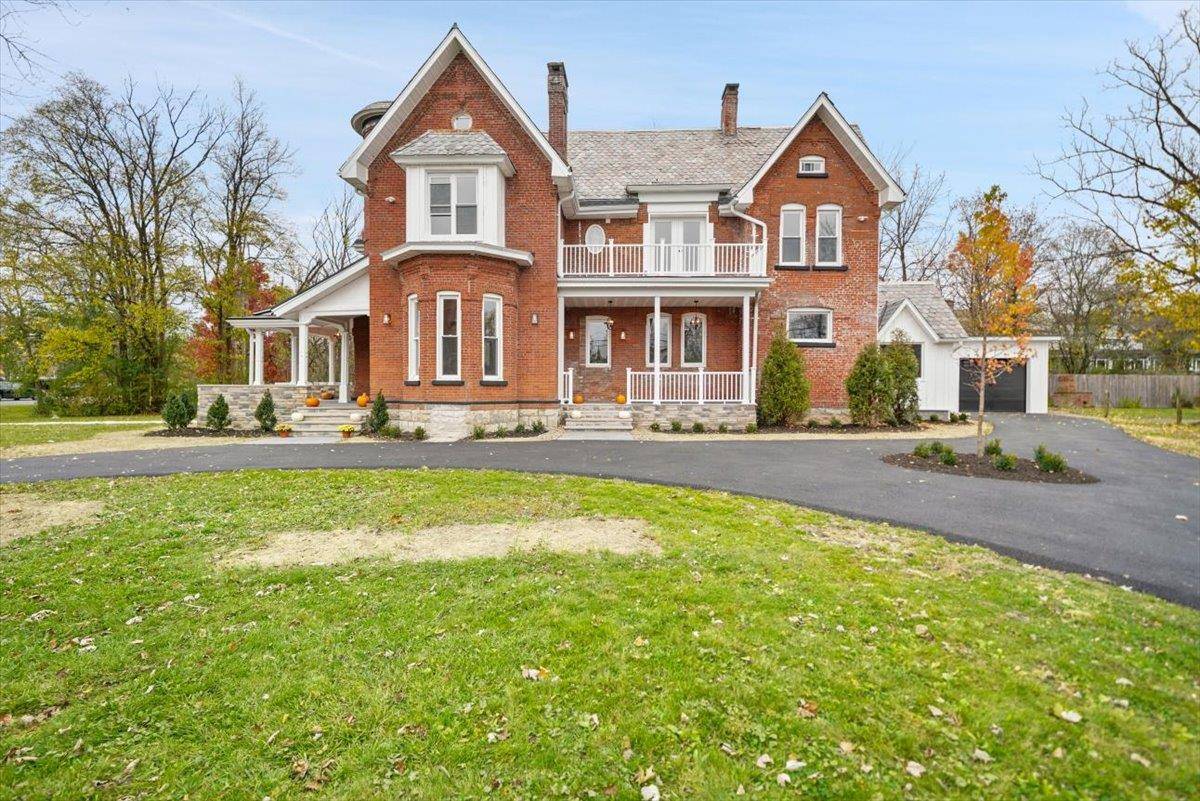 Behind the Victorian style exterior and under the timeless slate tile roof lies a brand new home with all the modern amenities.