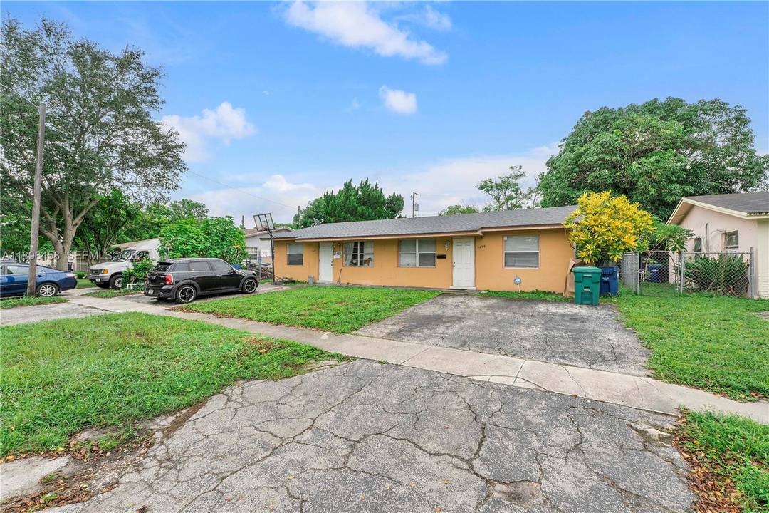 Wow ! Don t miss this fantastic Duplex in Lauderhill !