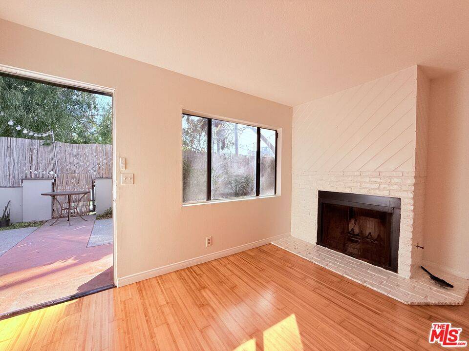 1531   Cabrillo Ave 2BR Marina Del Rey La