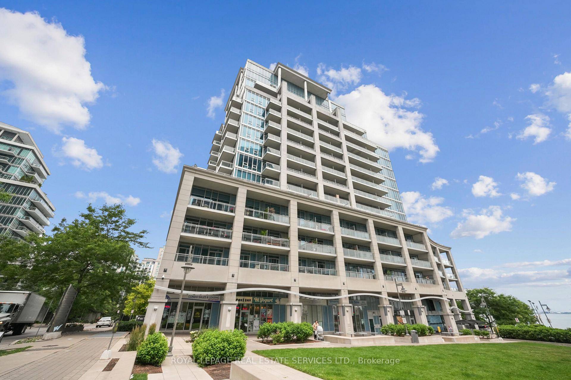 Welcome to an extraordinary lakefront lifestyle at The Explorer, one of Toronto's most prestigious waterfront residences in sought after Humber Bay Shores.