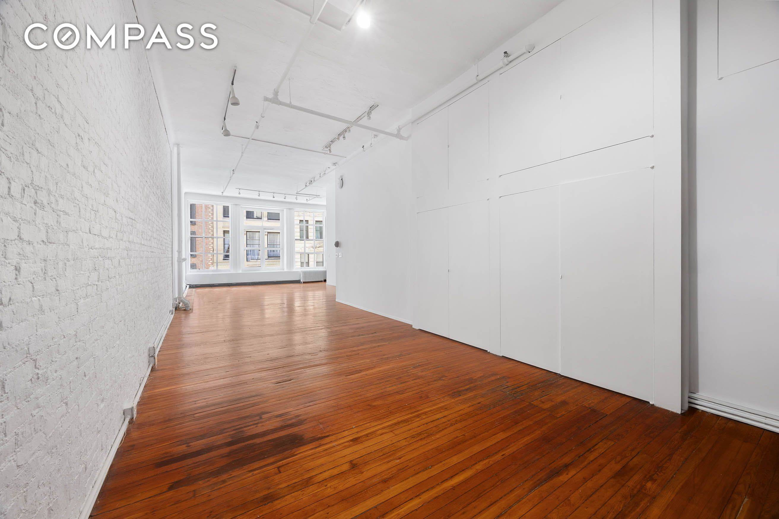 Incredibly Low Monthly Maintenance Quintessential Flatiron Loft Unlock the potential to create your dream home in this spectacular artist s loft.