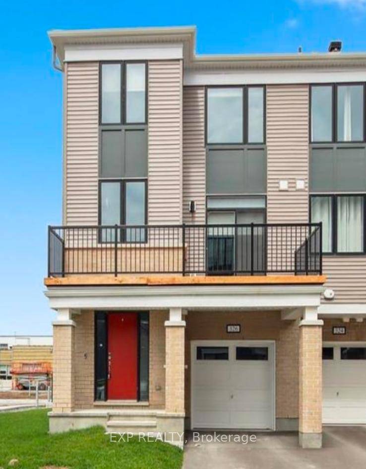 Welcome to this spacious 2024 built popular Sandstone end model by Mattamy Homes.