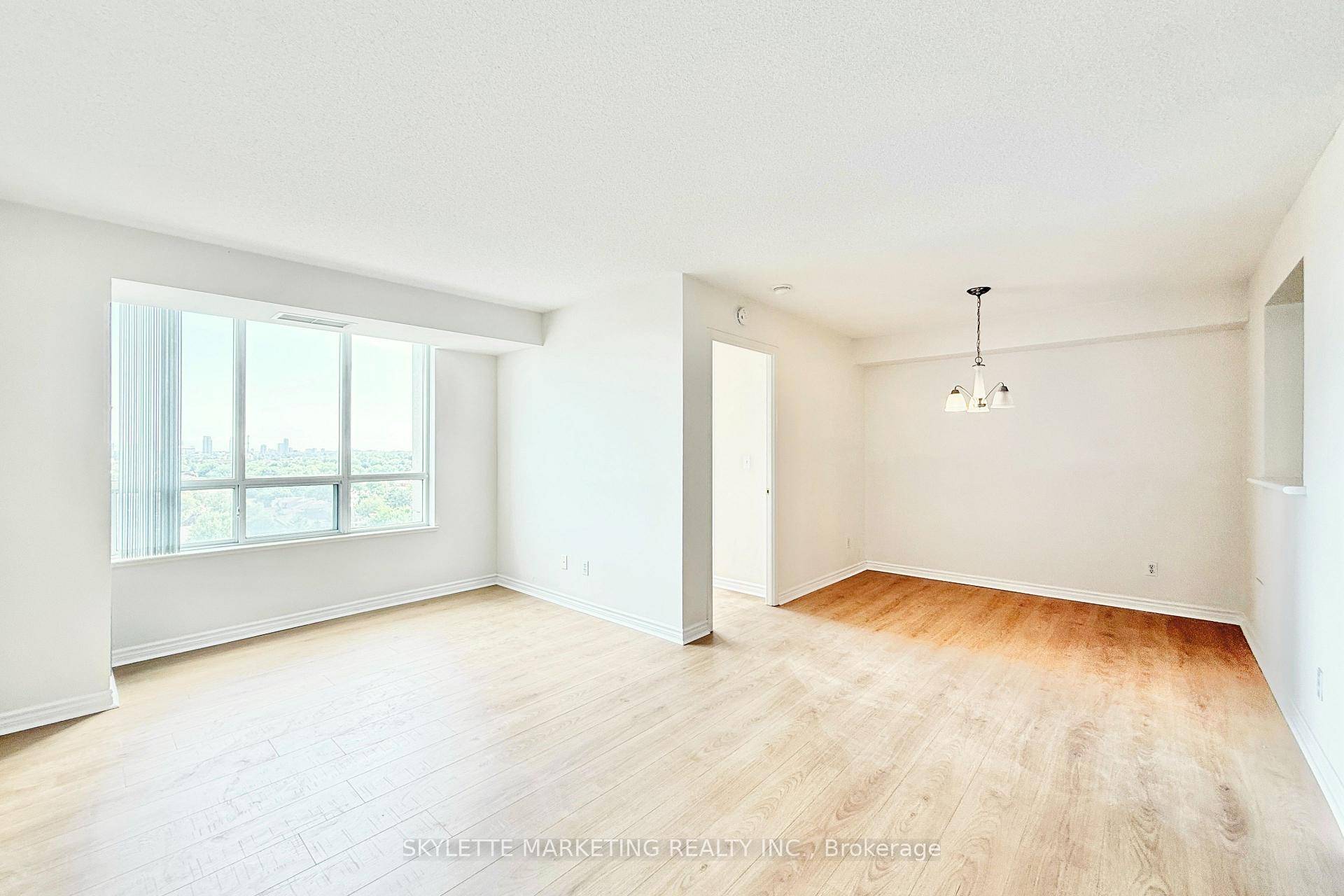 Welcome to Suite 1109 at 5039 Finch Ave East a bright, south facing unit with stunning unobstructed views !