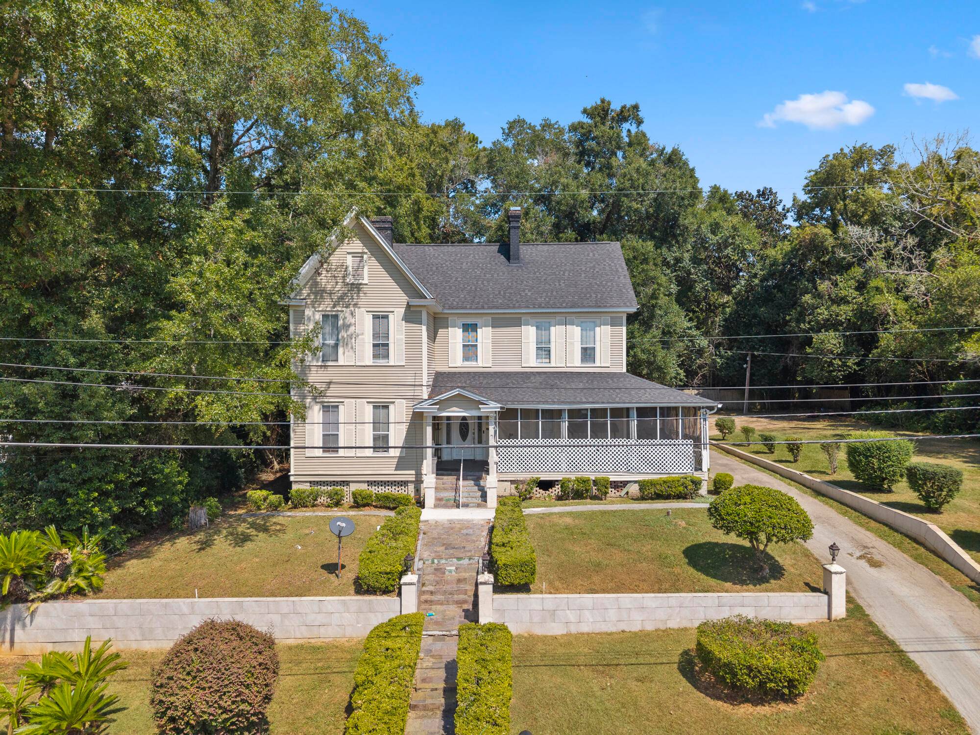 Historic Estate with Grand Scale Southern Charm !