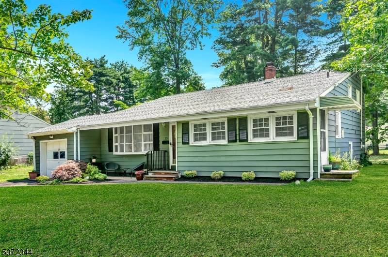 So Much To Offer ! This Outstanding 3 Bedroom, 2 Full Bath Split Level Home Is Situated On A Beautiful 1 3 Acre Lot In The Wonderful Town Of Green ...