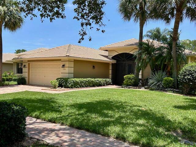 Welcome to your beautiful home situated in the highly sought after community of Tivoli Reserve.