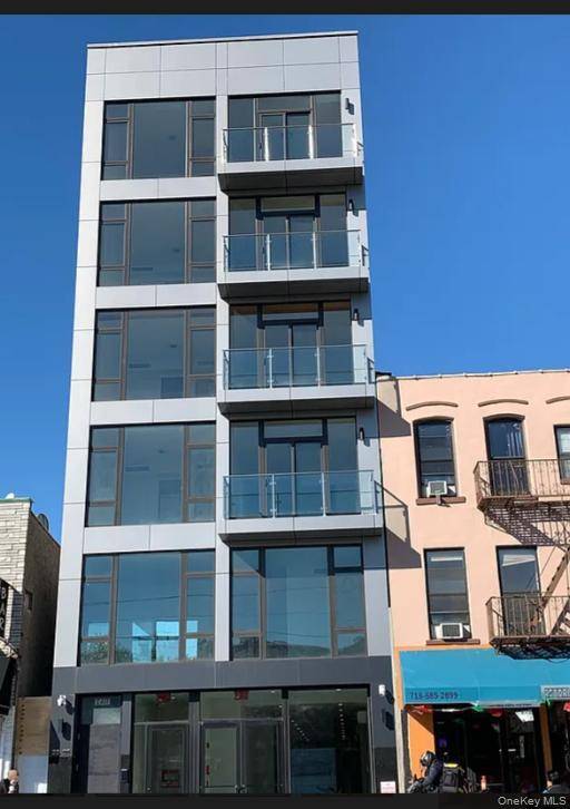 Welcome to 28 06 21st Street, a new development boutique condominium featuring chic contemporary style, private outdoor space and outstanding amenities in sought after Astoria.