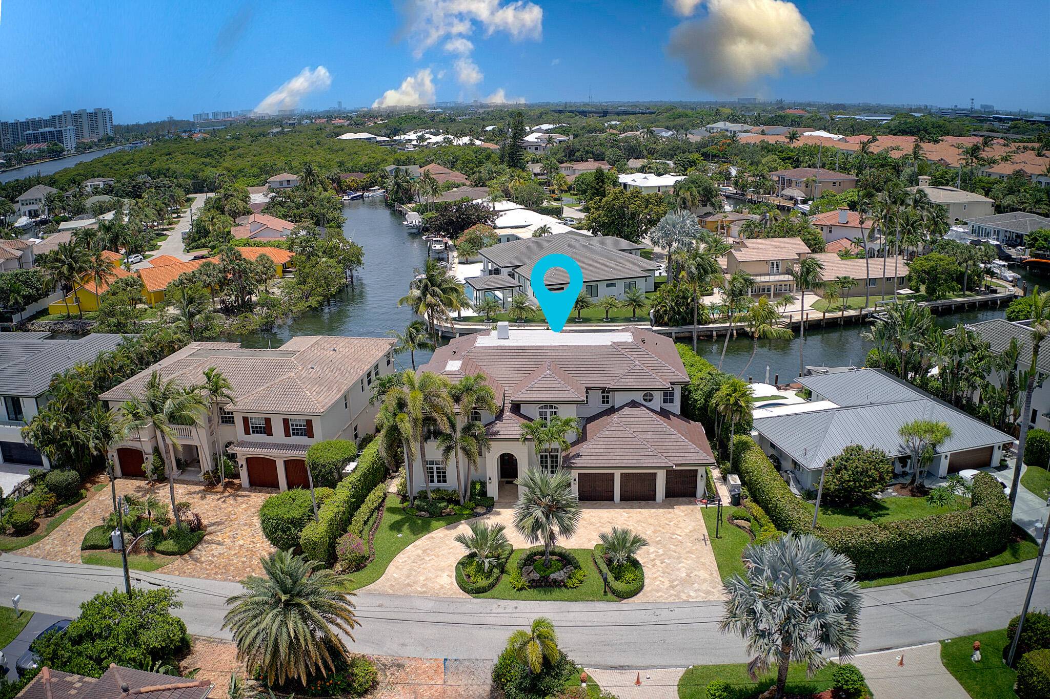 This magnificent deepwater showplace offers southern exposure and showcases modern contemporary design throughout.