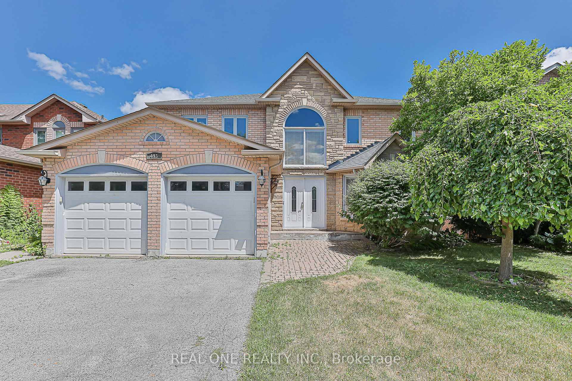 Desired amp ; quiet neighborhood, Fantastic Ravine providing good privacy.