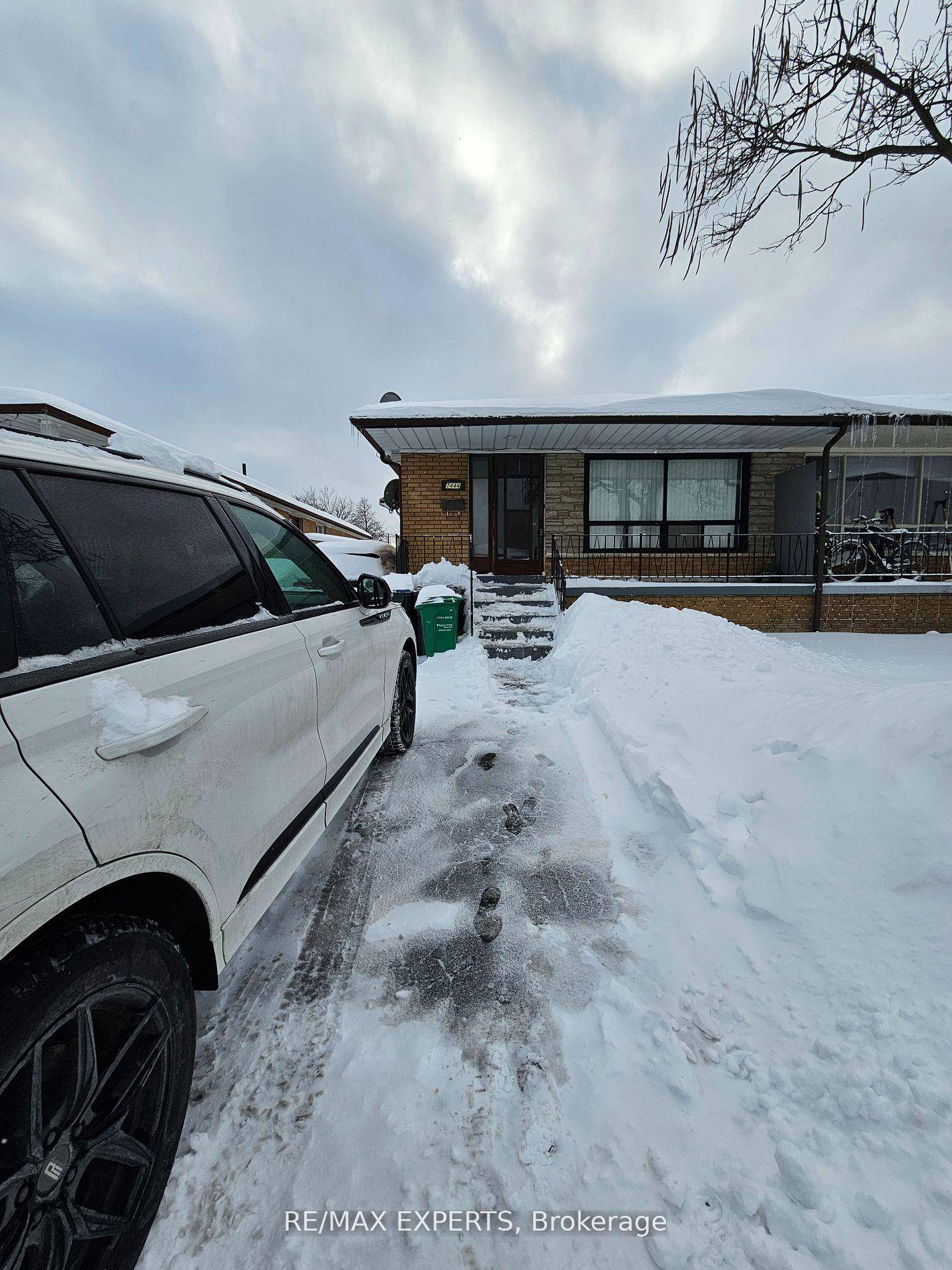 Welcome Home To 7444 Catalpa Rd.