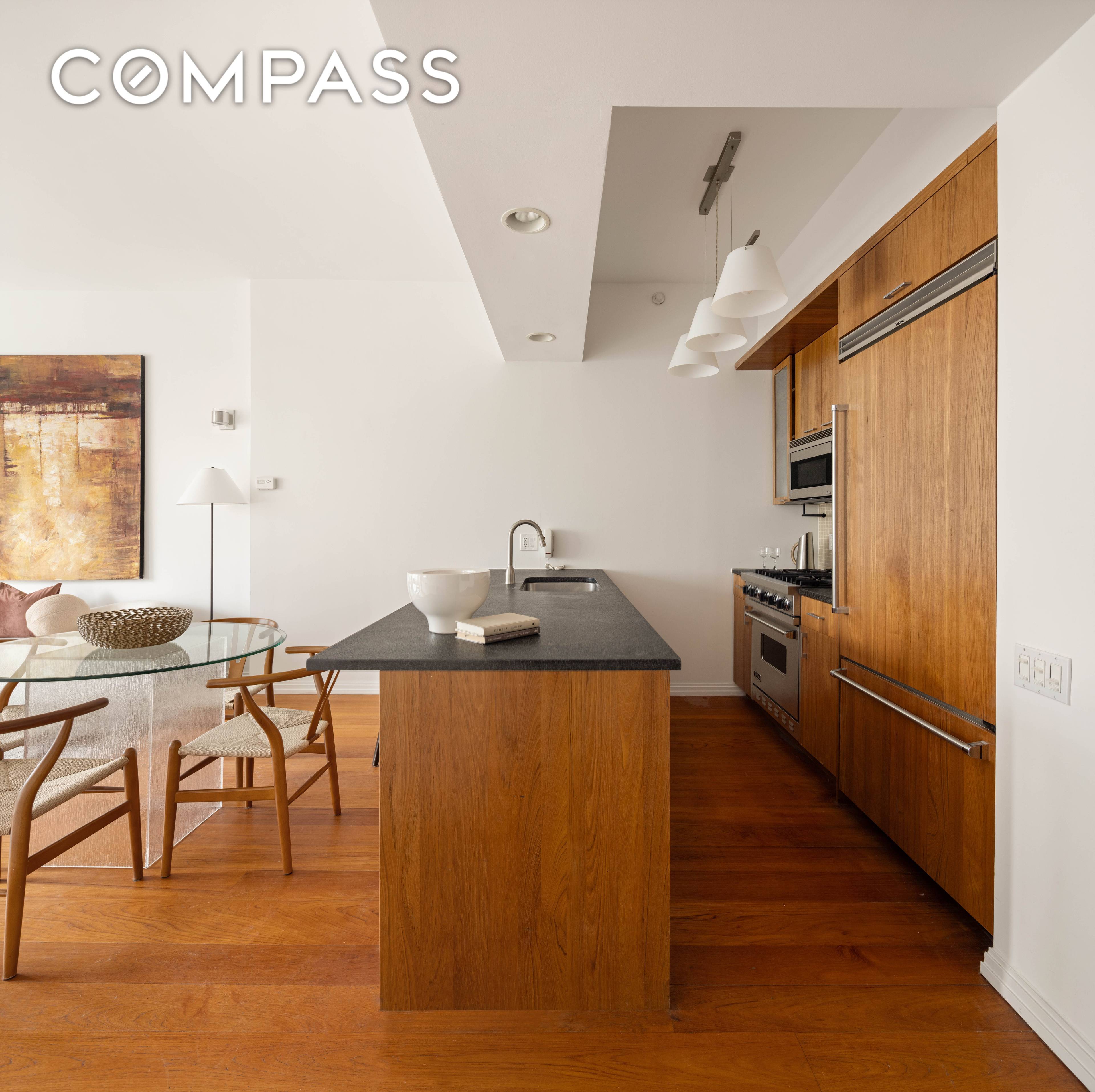 Your perfect Lenox Hill haven awaits in this sun kissed southwestern corner condominium featuring expansive designer interiors with open sky views, a convenient home office and two private balconies in ...