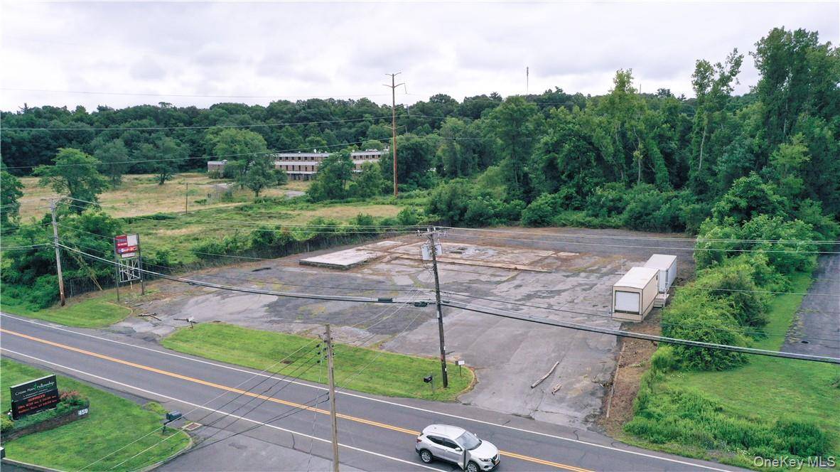 CLEAN COMMERCIAL LOT OM ZONING OFFICE amp ; MANUFACTURING !