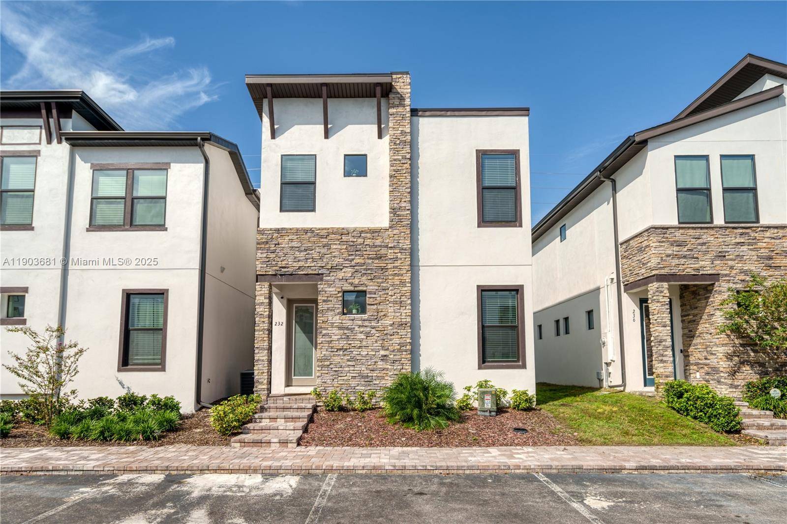 Luxurious two story home in the gated Villa Domani resort, fully furnished and ideal for a first home.