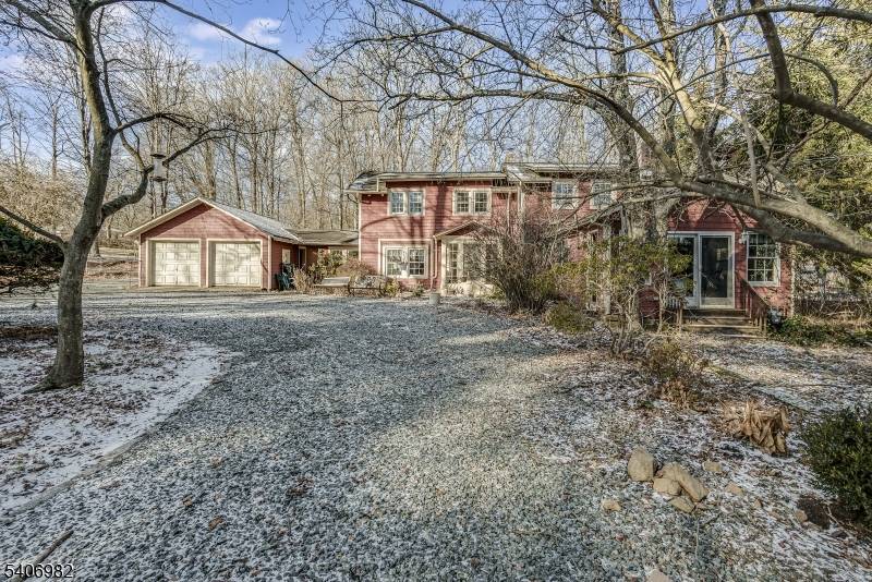 Welcome home to this amazing double lot that features a circular driveway, gazebo, storage shed waiting to be finished into additional space, 3 bedroom, two full bath colonial in the ...