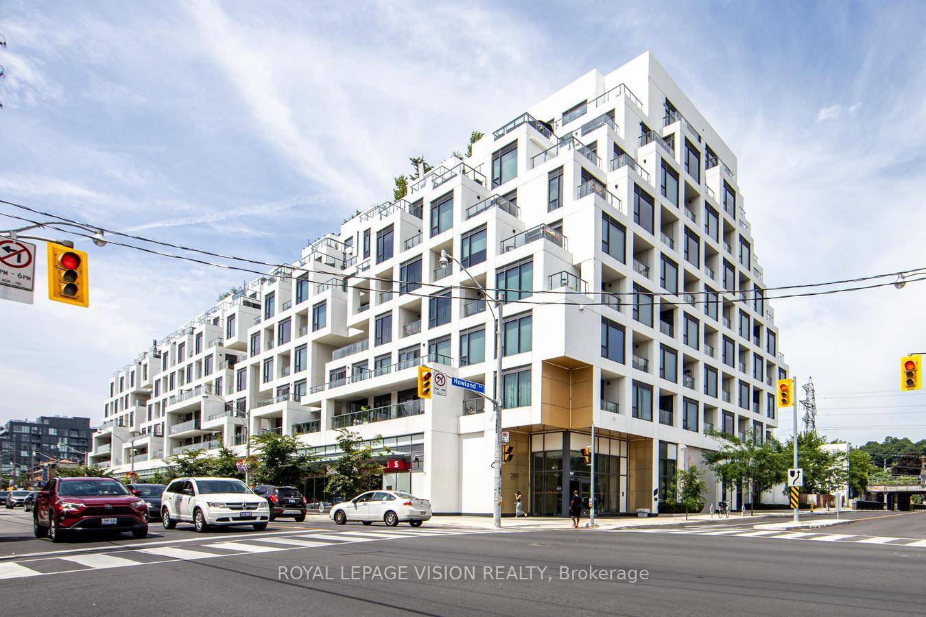 Discover luxury living in this 635 sq.