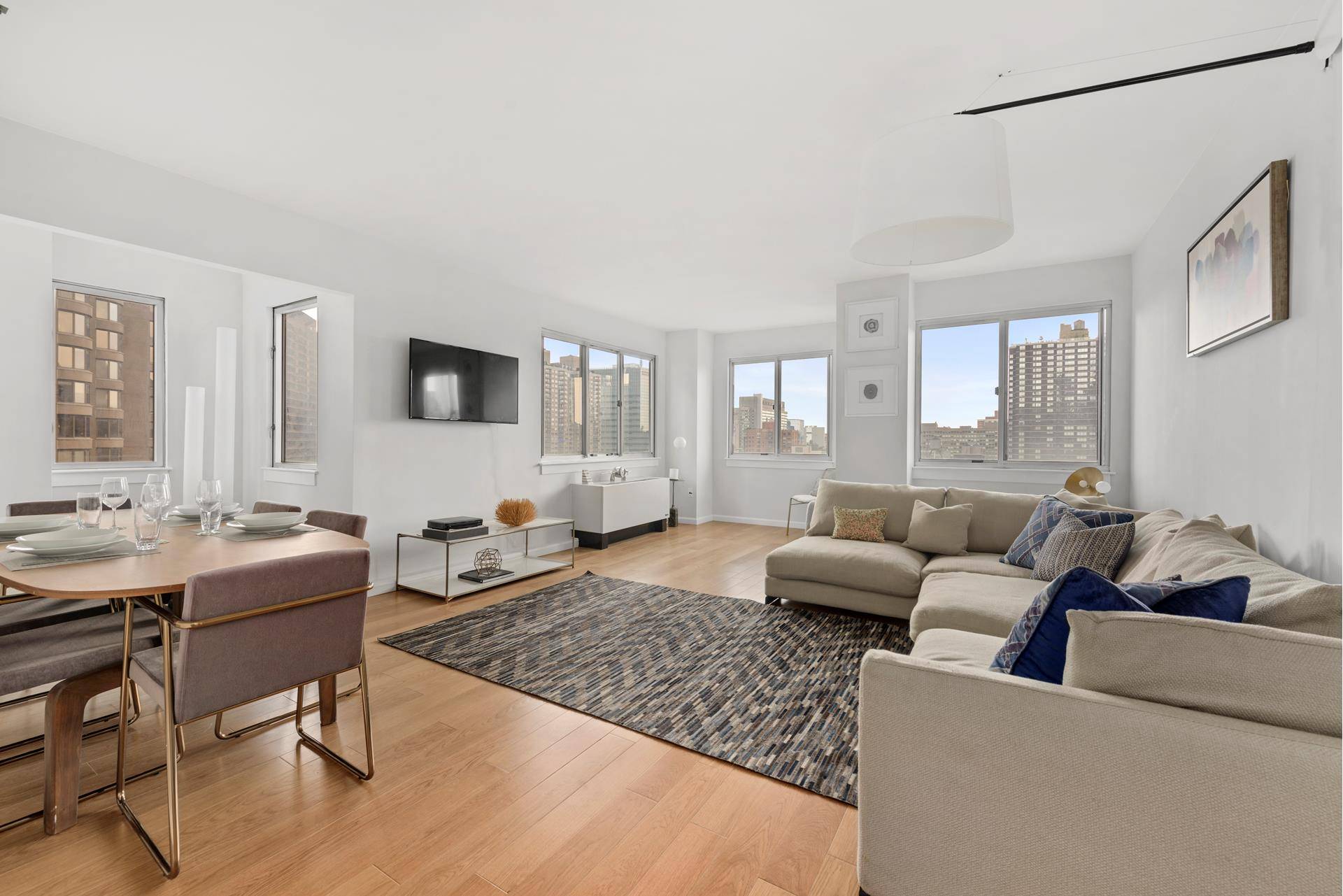 This high floor 2 bed, 2 bath condo faces west, south and east and offers city and river views.