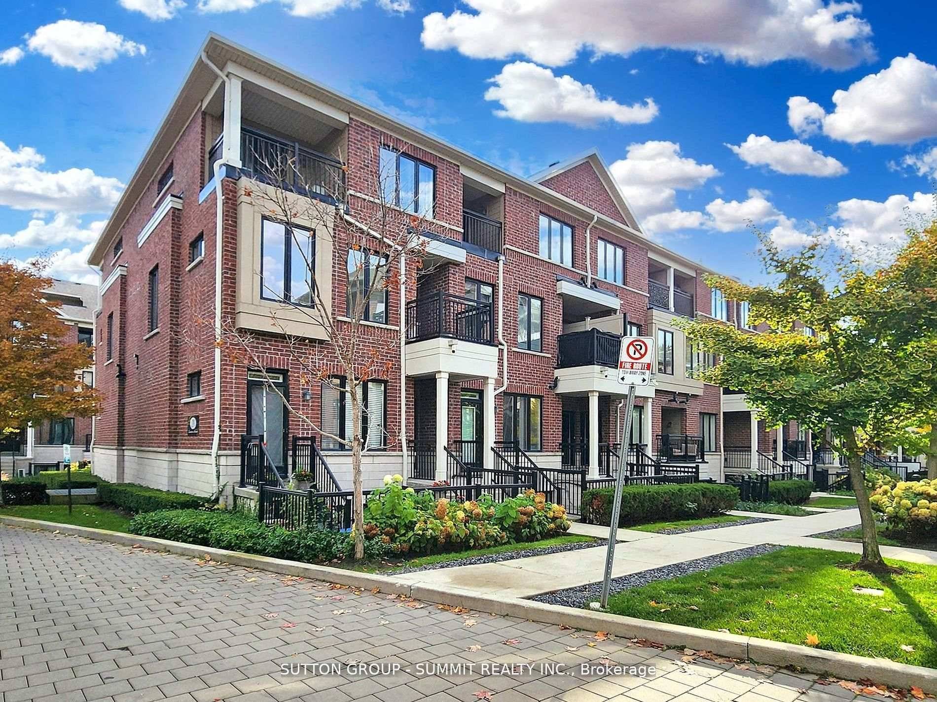BEAUTIFUL 2 BEDROOMS LUXURY CONDO TOWNHOUSE LOCATED AT A QUIET NEIGHBOURHOOD IN LOND BRANCH ; JUST MOVE IN AND ENJOY WATERFRONT LIVING AND URBAN CONVENIENCE ; OPEN CONCPET LAYOUT, HUGE ...