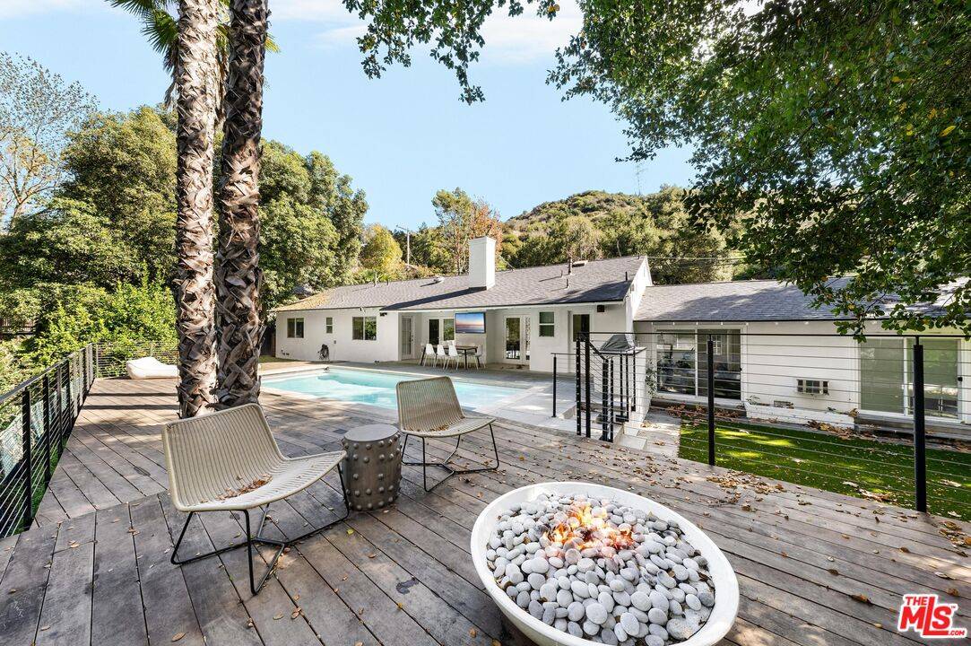 3443 Mandeville Canyon Rd 3BR Brentwood La