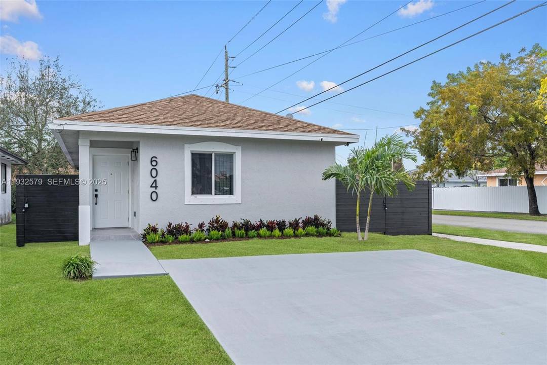 Discover this stunning new construction home 3 bedroom, 2 bathroom home, fully remodeled to perfection Located near Hialeah in a peaceful neighborhood, this property offers the ideal blend of style ...