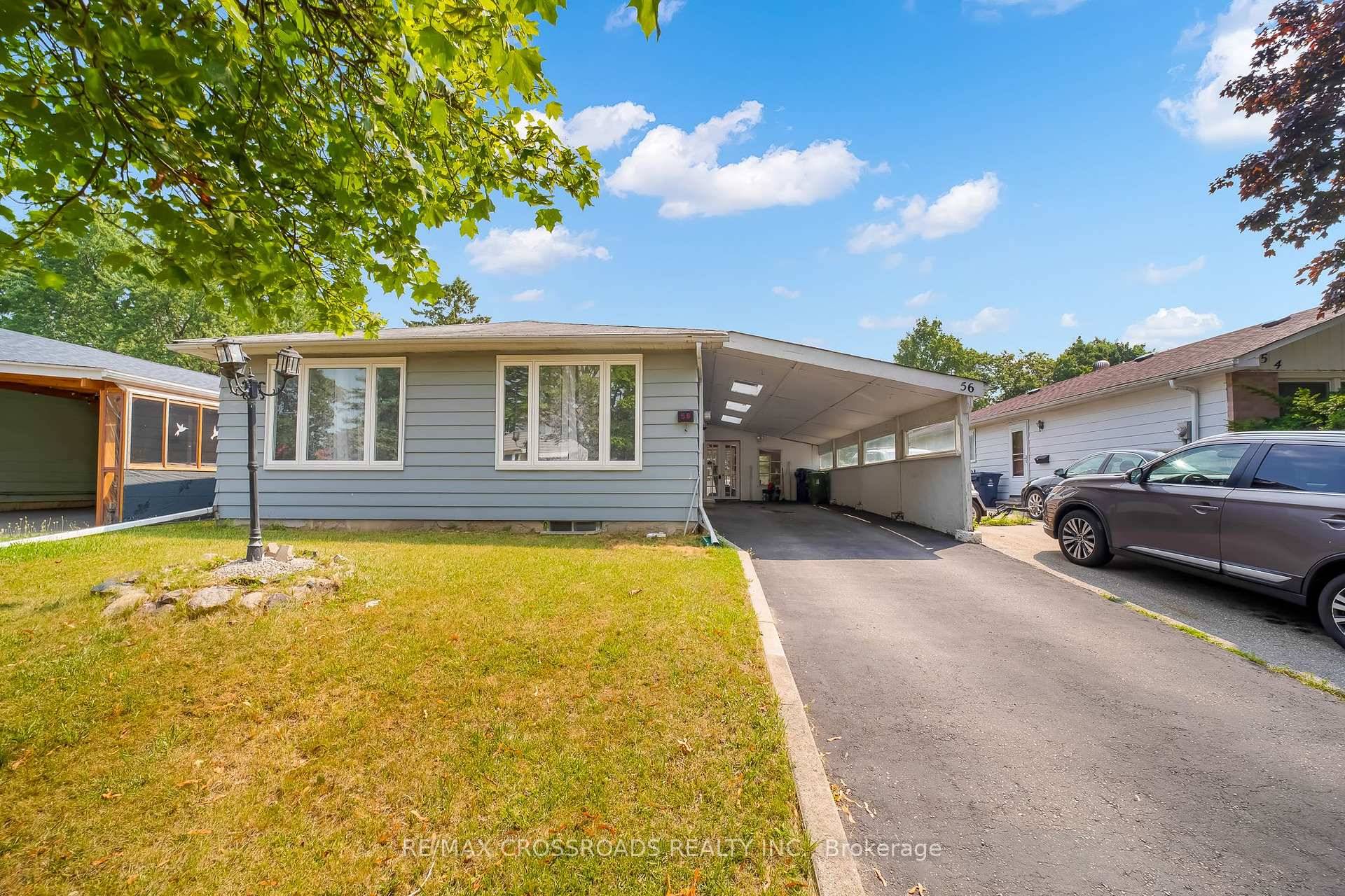 EXCELLENT LOCATION ! ! ! A beautifully maintained home on a rare 44x150 Feet lot with no houses behind and a walkway leading to Sheppard Avenue, Beautiful 3 3 Bedroom ...