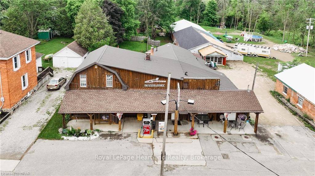 Have you been dreaming of owning and running your own restaurant ?