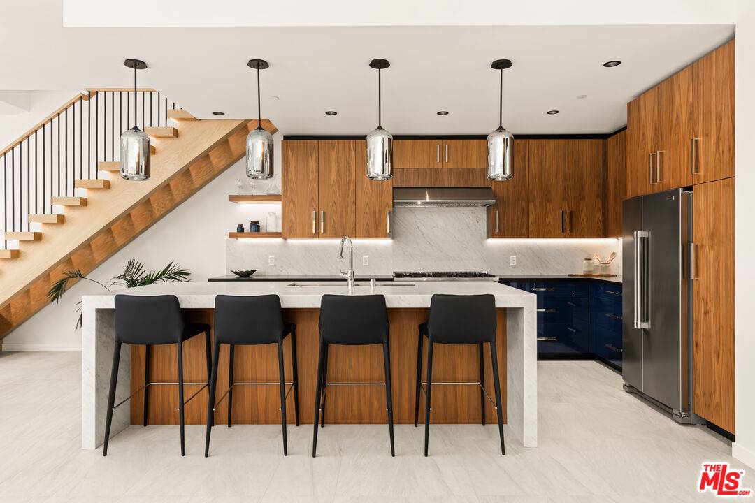 212   Bay St 2BR Santa Monica La