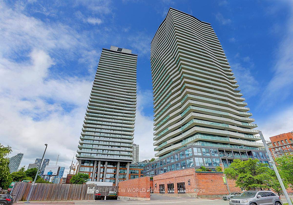 Welcome to Suite 3108 at 390 Cherry Street, a rare corner gem in the heart of the Distillery District.
