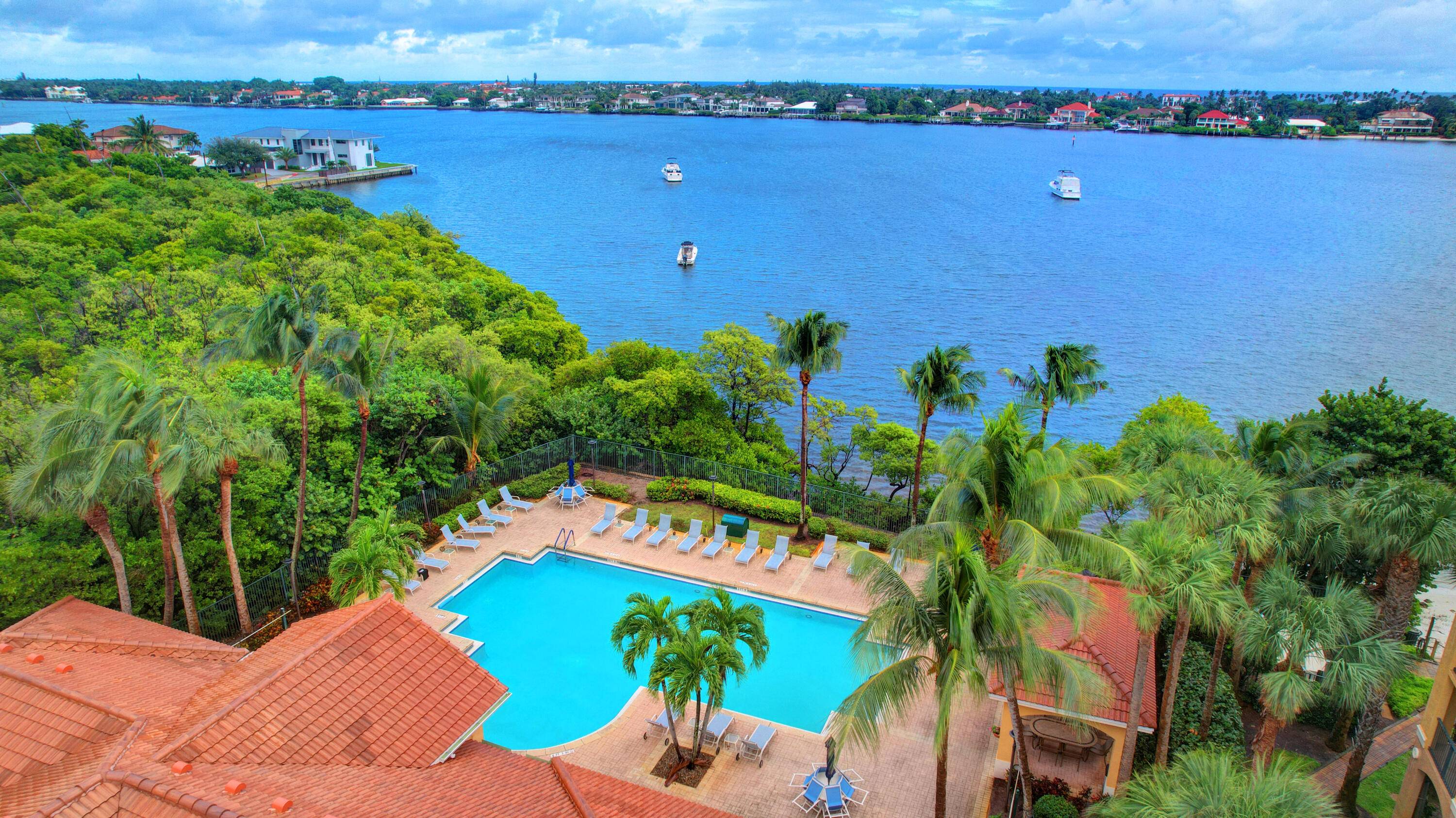 New Roof 2023 ! Remodeled 3 bed 2 bath plus 1 car garage Intracoastal gated community !