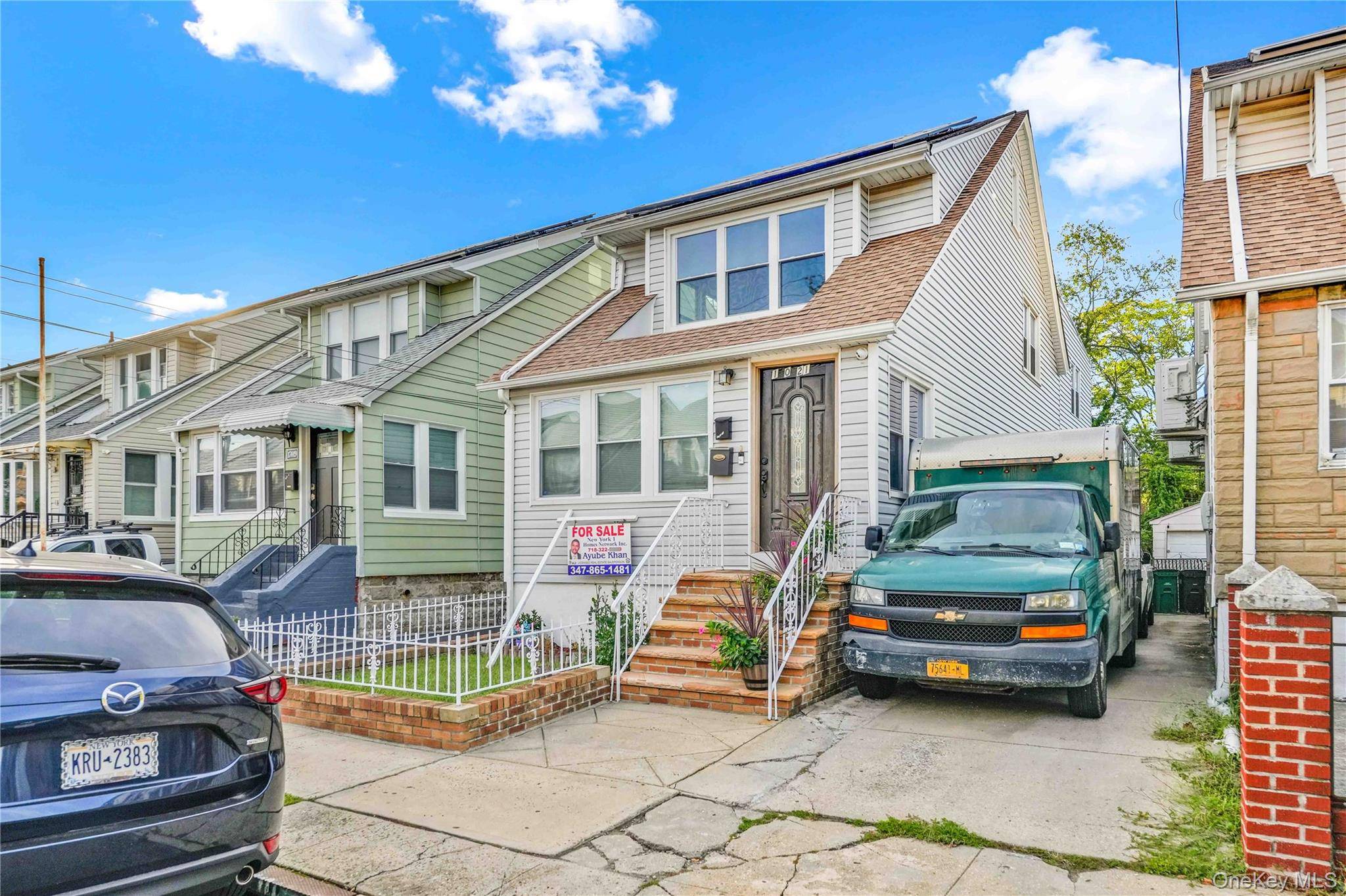 Beautiful two family Great location near parks, schools, lots of supermarkets and public transportation just minutes away, well maintained, great investment, good paying tenants, can be delivered vacant,