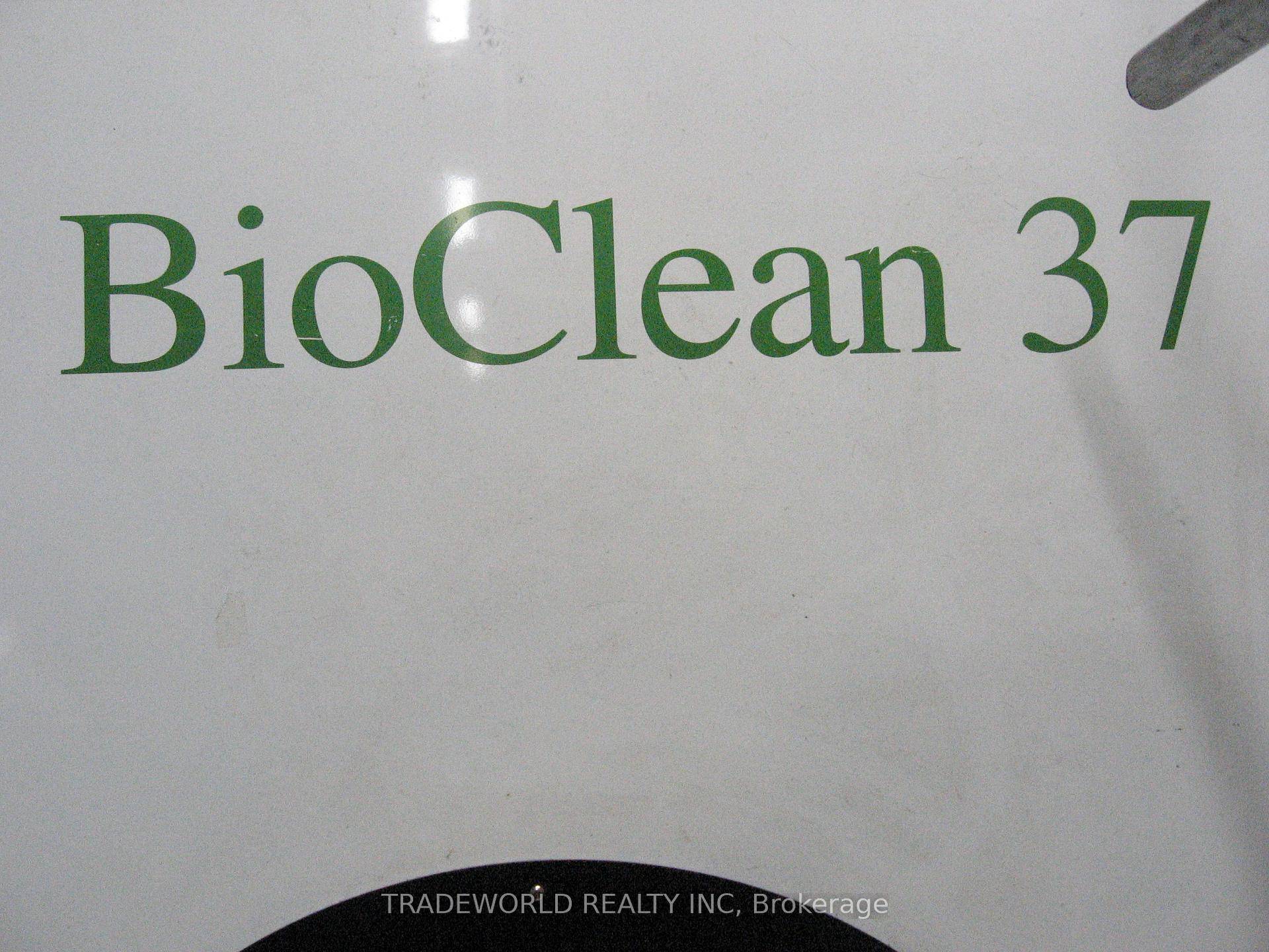 Eco Friendly Dry Cleaning Plant On Yonge St.