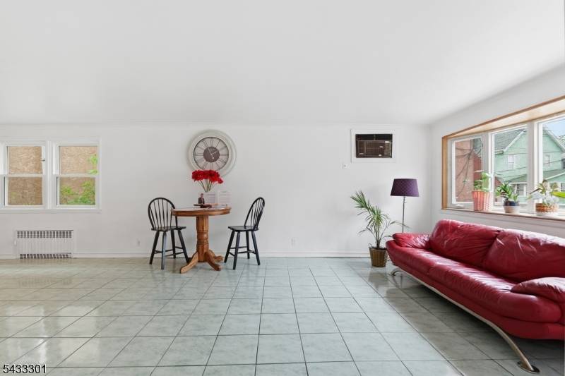 Welcome to this beautiful well maintained 3 bedroom, 1.