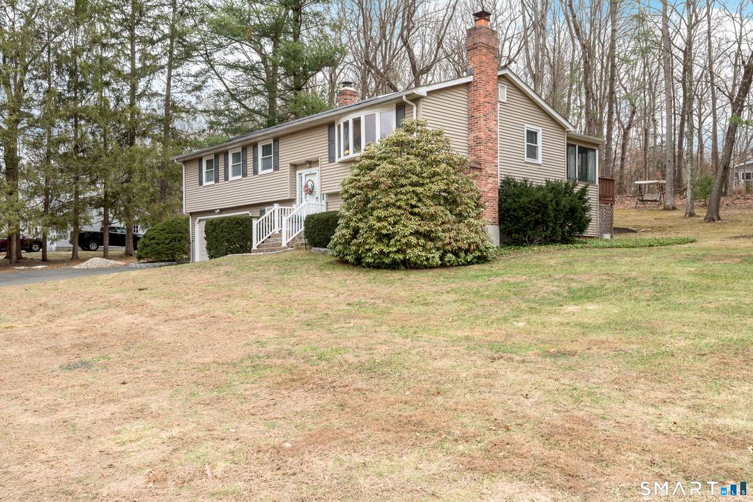 Must see beautiful turnkey home in the heart of Poquonock.